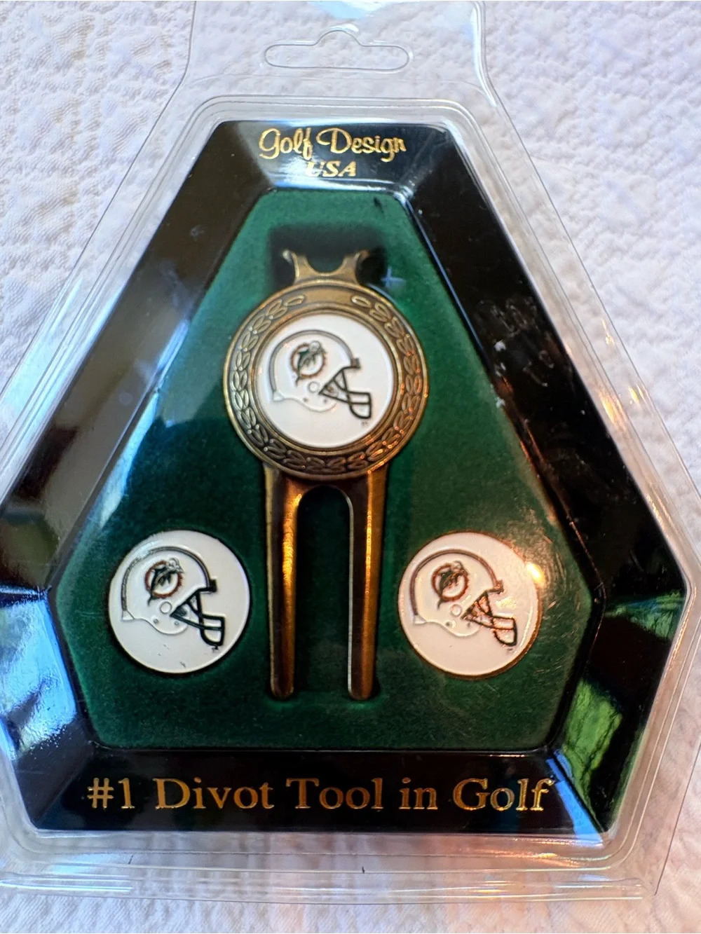 NIP Miami Dolphins Green and Gold Divot Tool with Ball Markers Golf Design USA